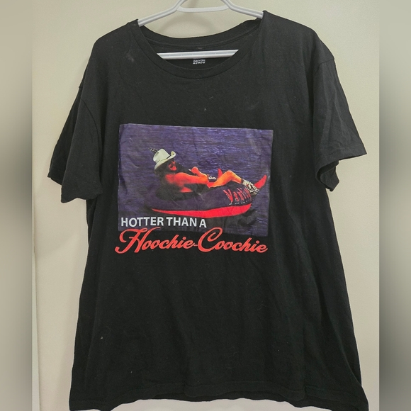 Tops - Ladies Alan Jackson  band TShirt